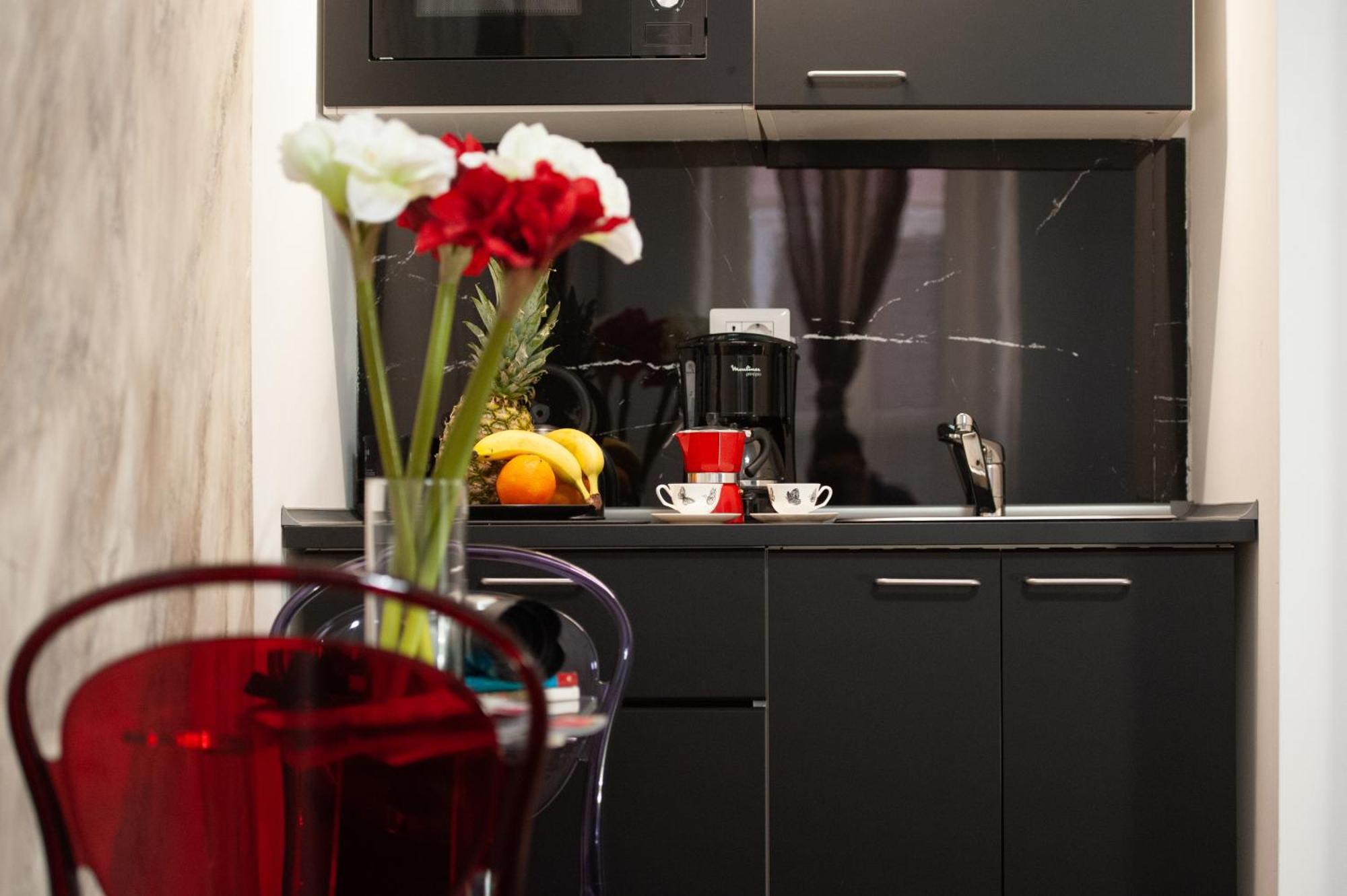 Farnese Jacuzzi Apartment *