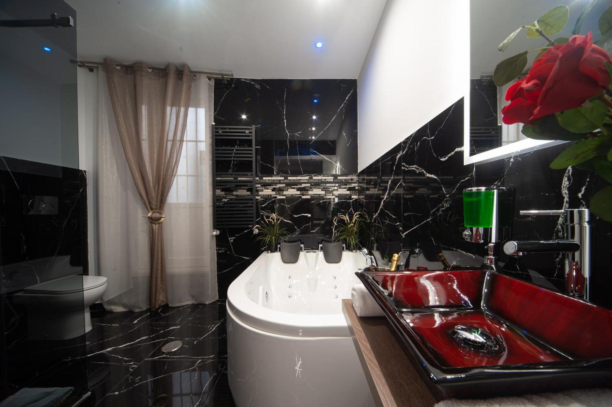 Farnese Jacuzzi